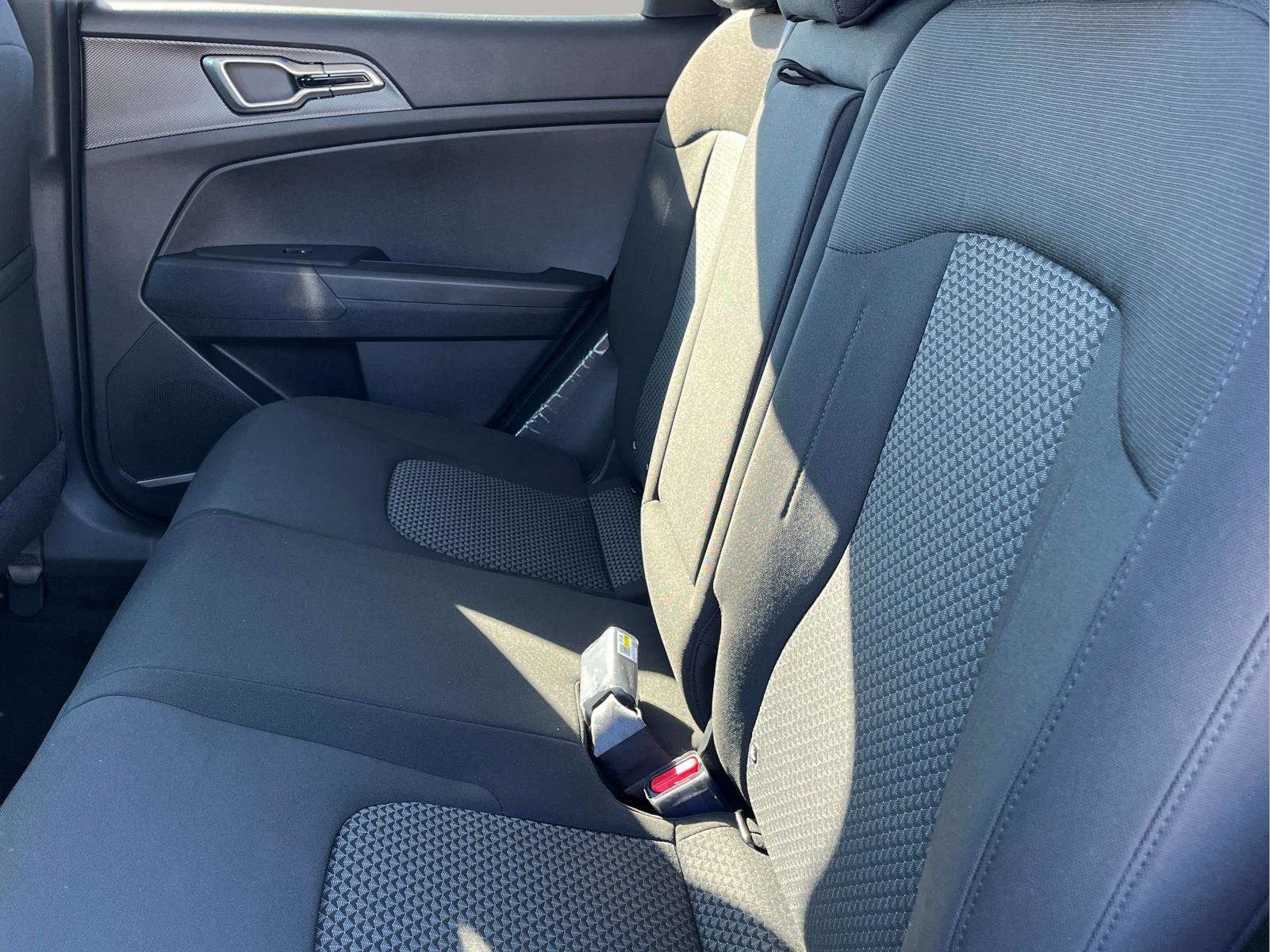 New 2025 Kia Sportage LX image 19