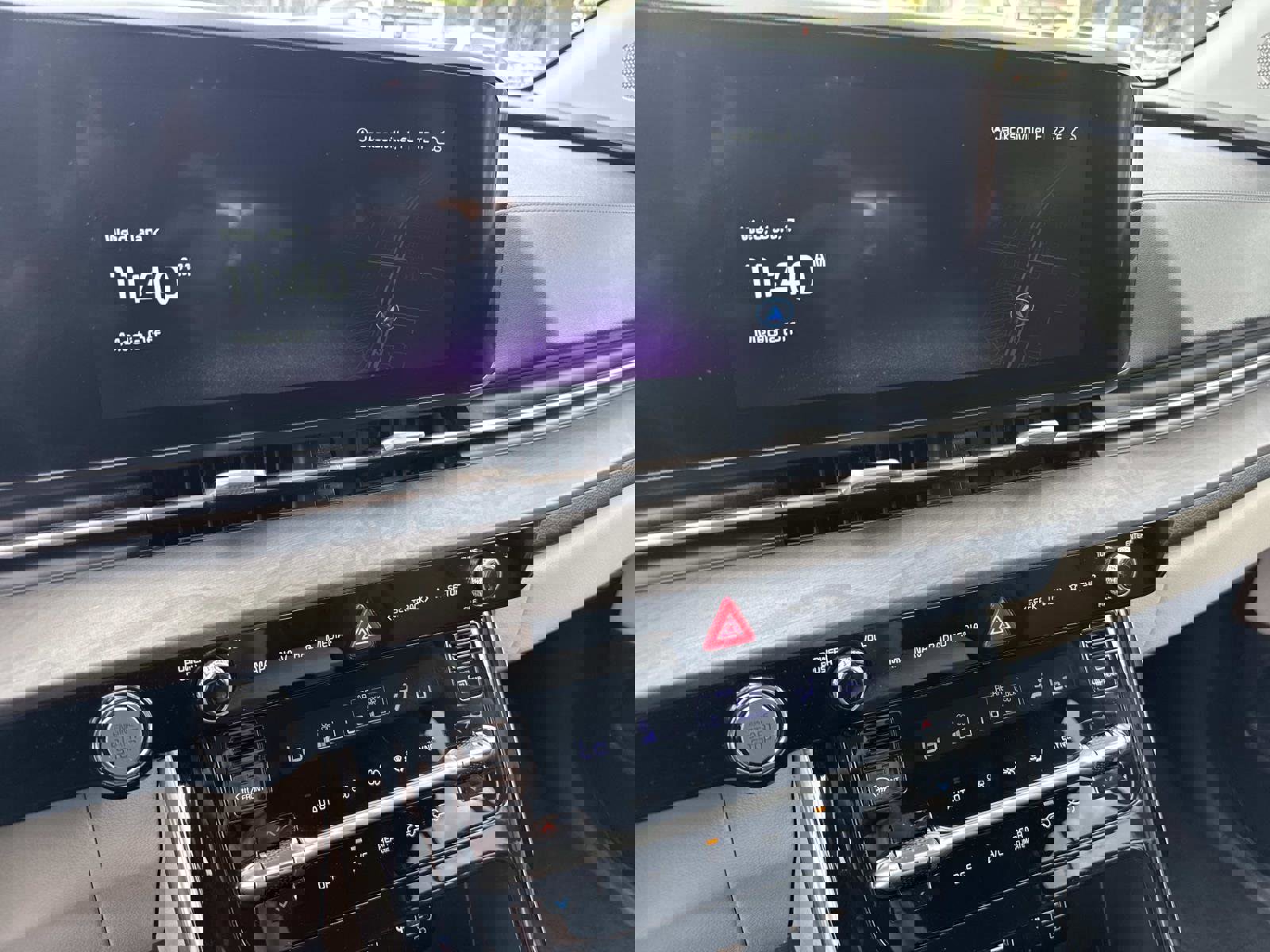 Used 2023 Kia Carnival SX image 31