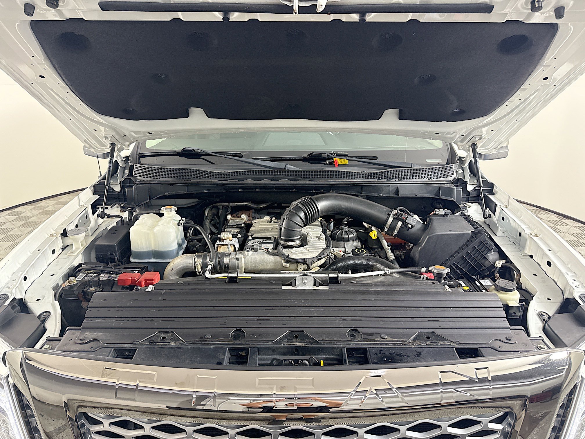 Used 2019 Nissan Titan Platinum Reserve w/ Platinum Utility Package image 39