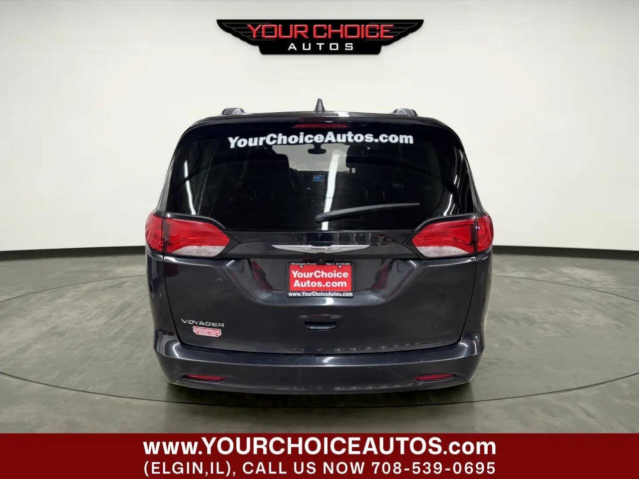 Used 2021 Chrysler Voyager Lxi FWD image 4