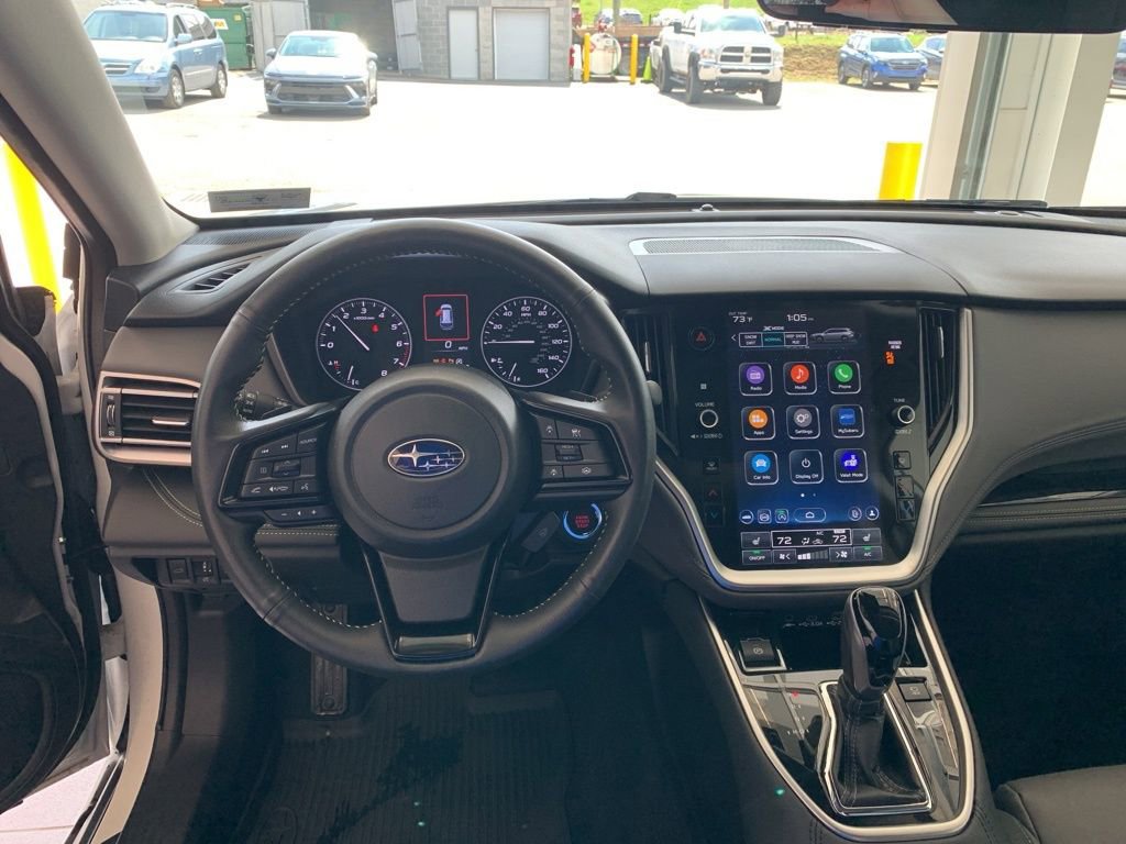 Certified 2025 Subaru Outback Onyx Edition XT w/ Popular Package #2 image 4