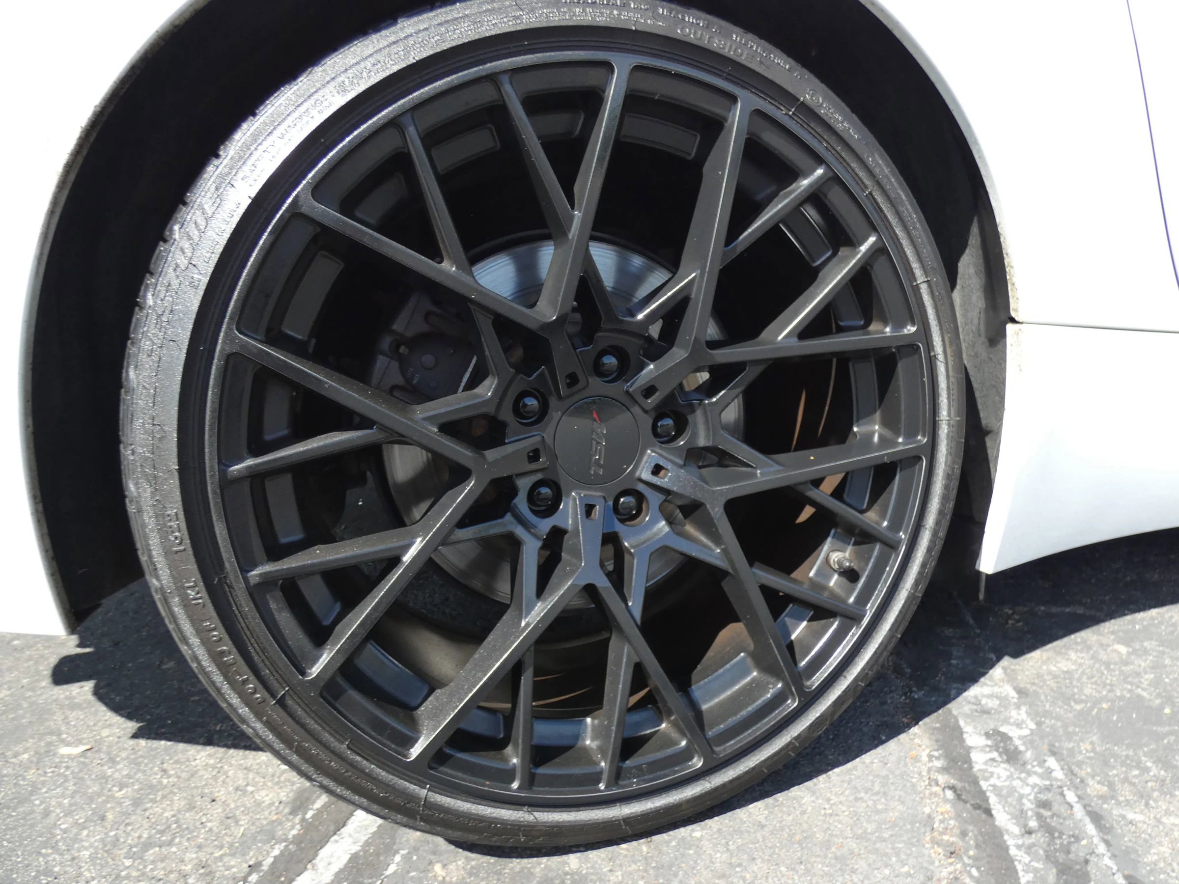 Used 2015 BMW Z4 sDrive35is image 22