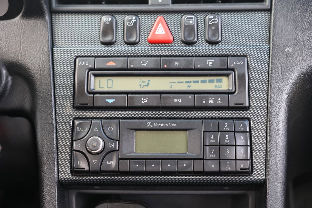 Used 2000 Mercedes-Benz C 280 Sedan image 30