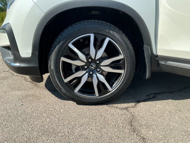 Certified 2019 Honda Pilot Touring image 27