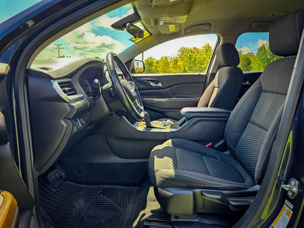 Used 2018 GMC Acadia SLE FWD image 11