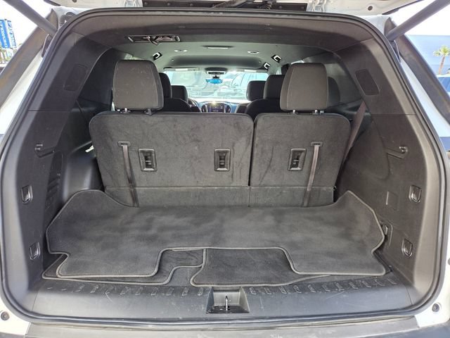 Certified 2023 Chevrolet Traverse LT FWD image 14