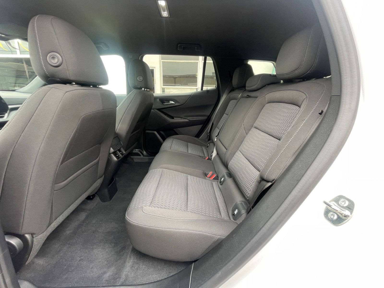 Used 2025 Chevrolet Equinox LT image 25