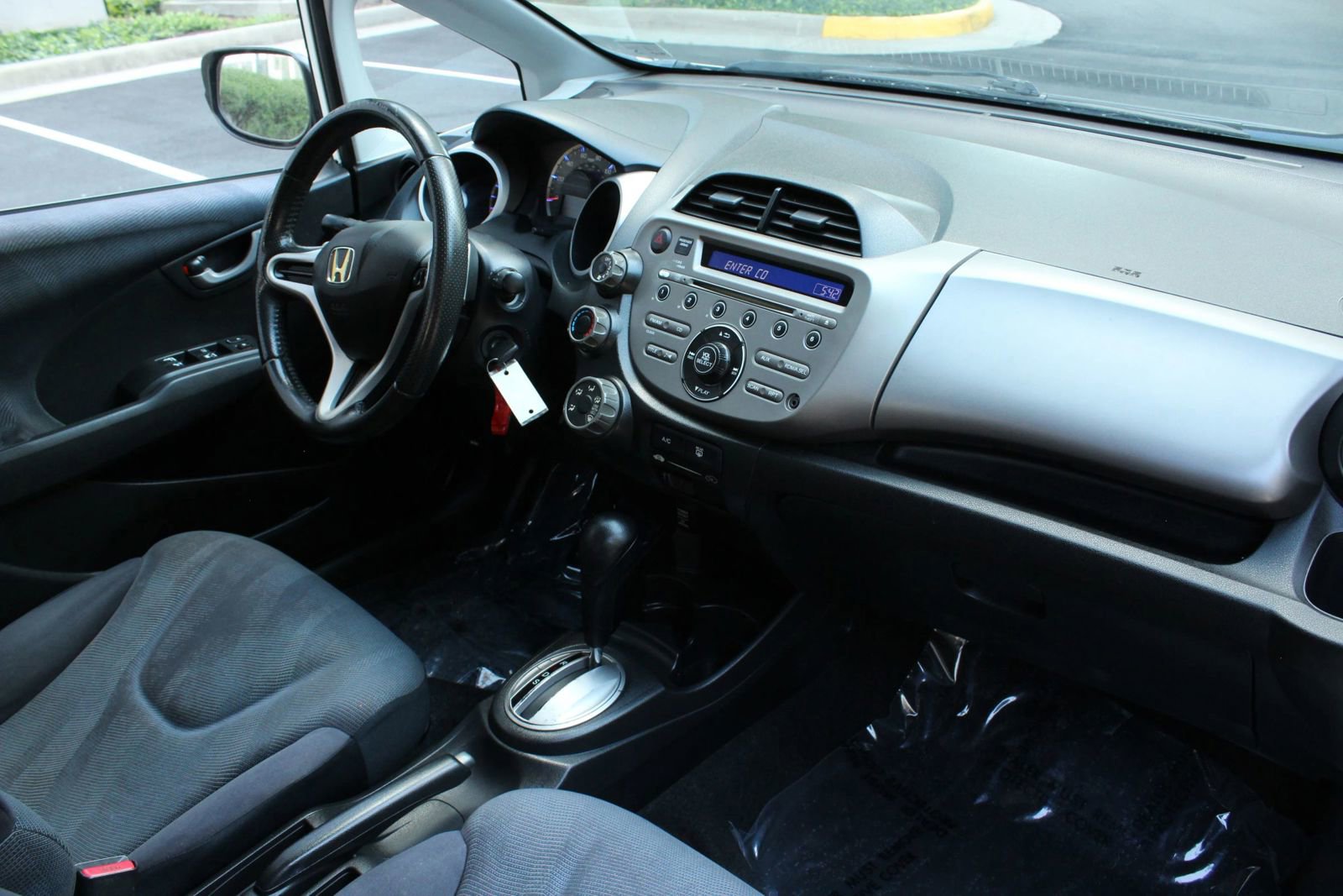 Used 2010 Honda Fit Sport image 25