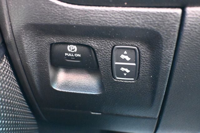 Used 2025 RAM 1500 Laramie w/ Sport Appearance Package AWD/4WD image 40