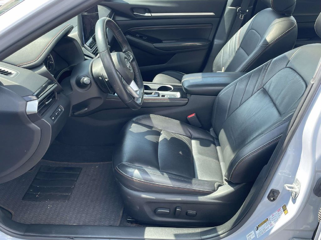 Used 2023 Nissan Altima 2.5 SR w/ SR Premium Package AWD/4WD image 14