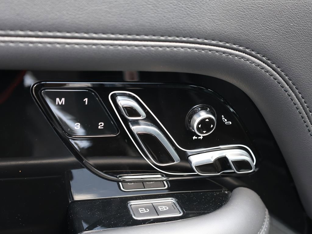 Used 2021 Land Rover Range Rover P525 Westminster Edition image 14