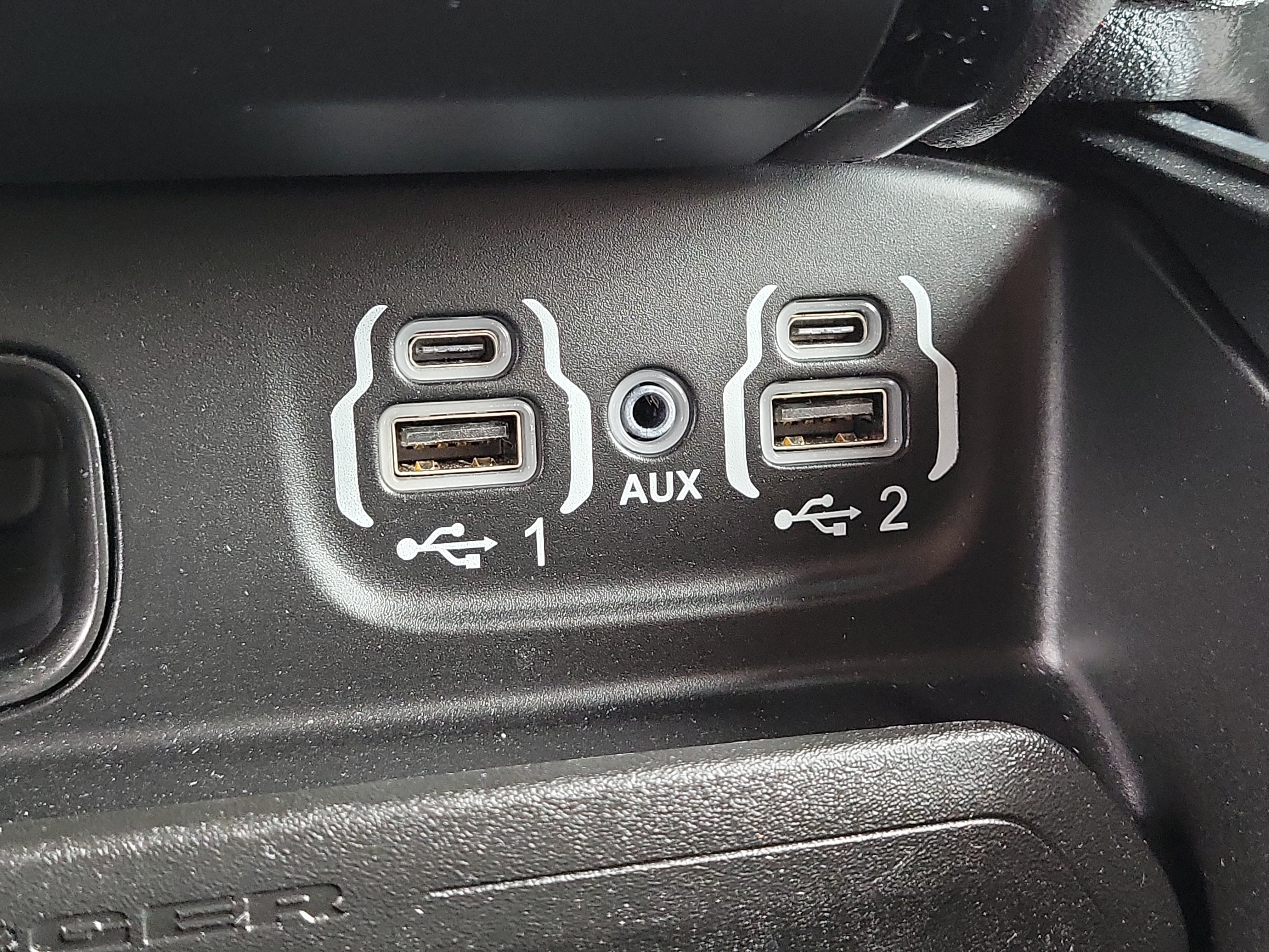 Used 2023 RAM 1500 Laramie AWD/4WD image 28