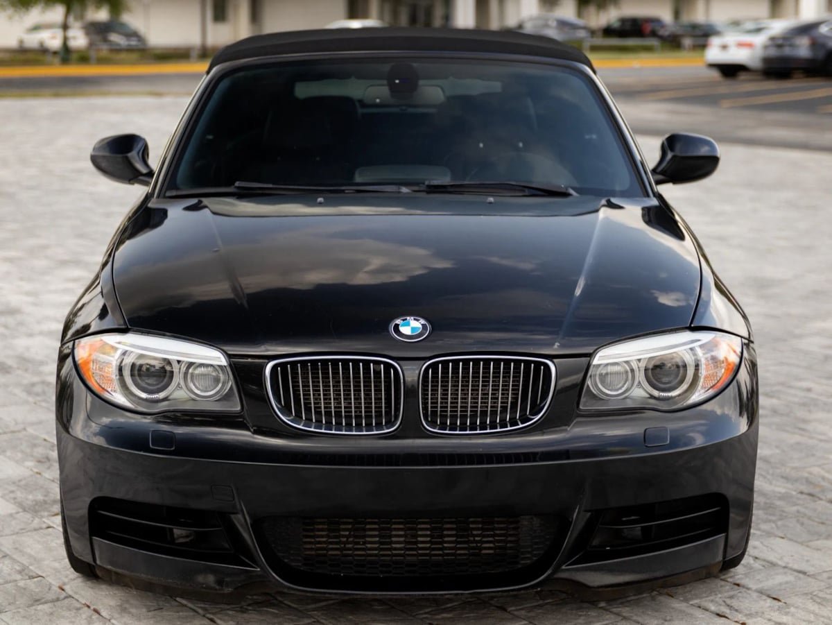 Used 2012 BMW 135i Convertible RWD image 4