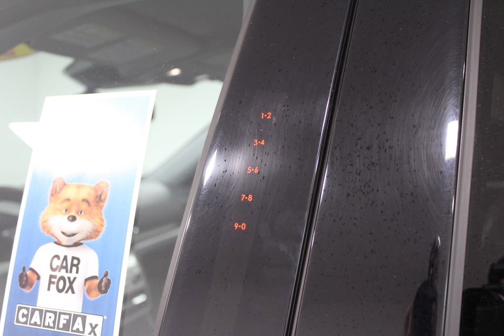 Used 2022 Ford Explorer XLT w/ Equipment Group 202A image 19