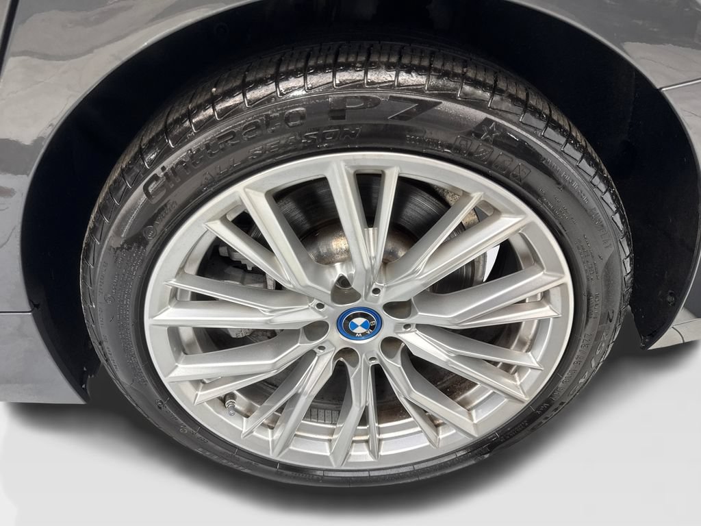 Used 2023 BMW 330e xDrive w/ Premium Package AWD/4WD image 80