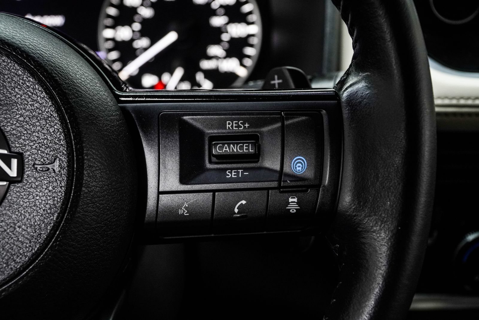 Used 2023 Nissan Rogue SL w/ SL Premium Package FWD image 31