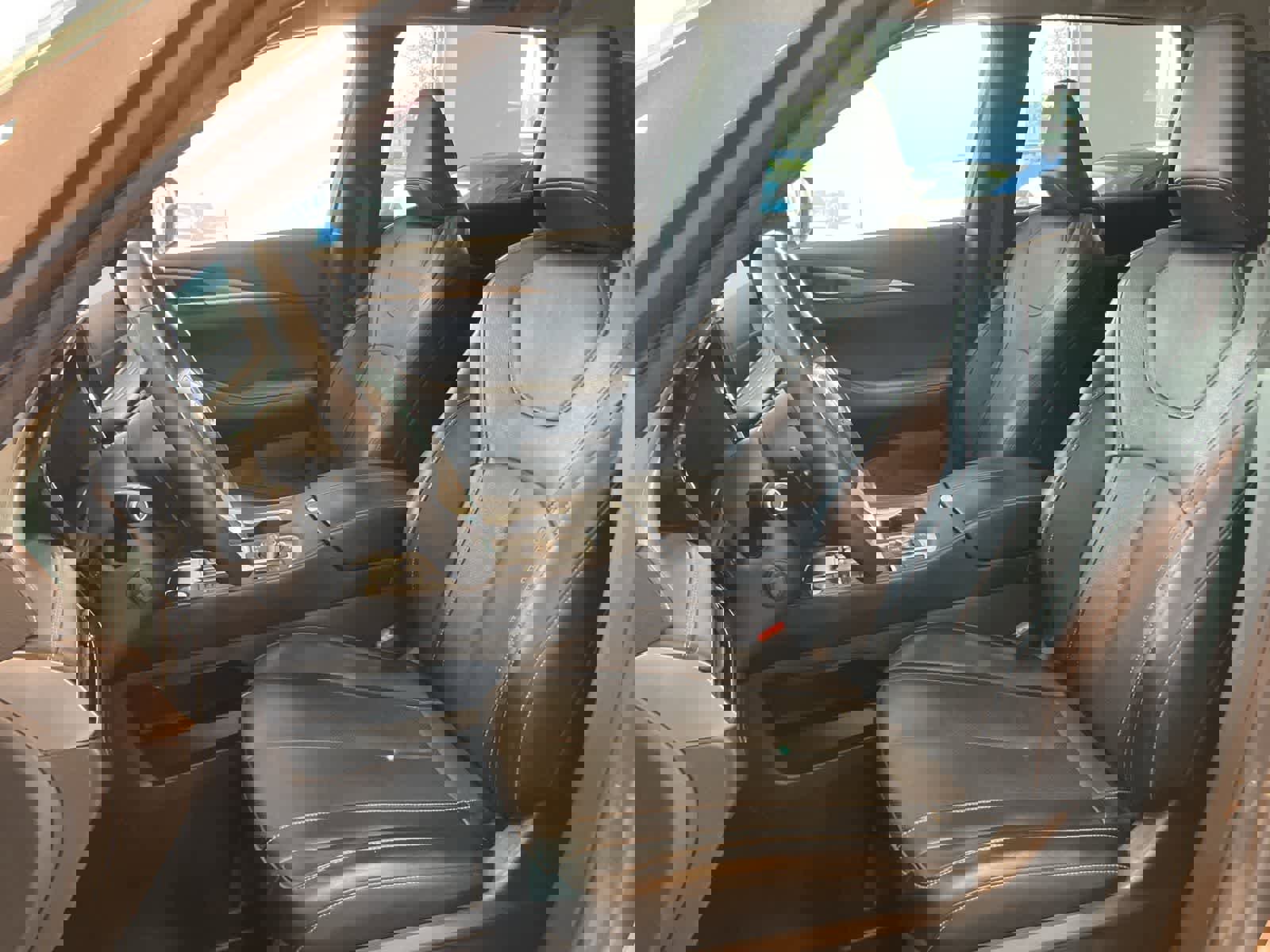 Used 2024 INFINITI QX60 Luxe AWD/4WD image 12