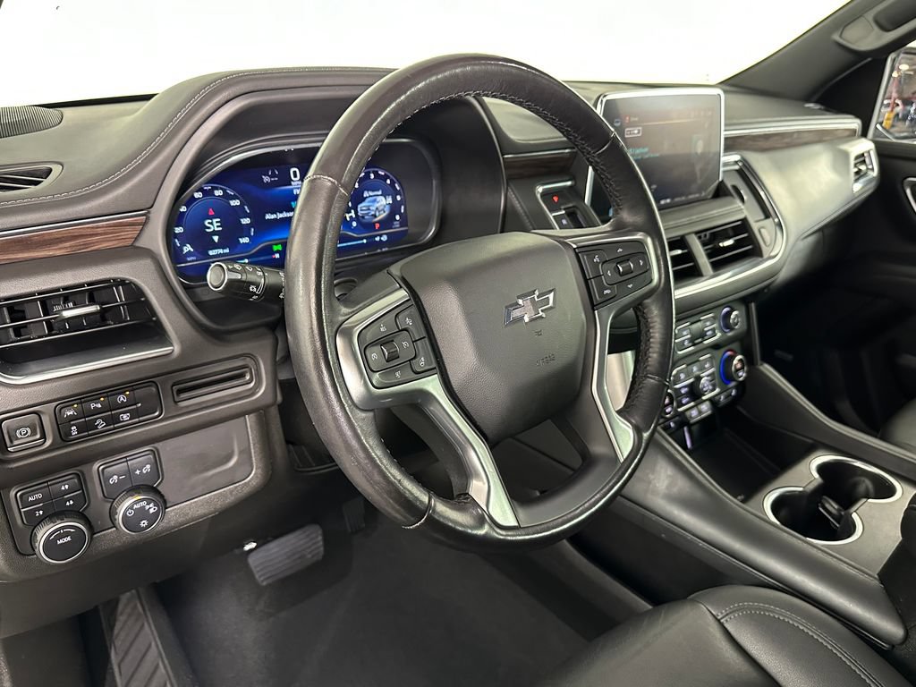 Used 2023 Chevrolet Suburban Z71 w/ Luxury Package AWD/4WD image 11