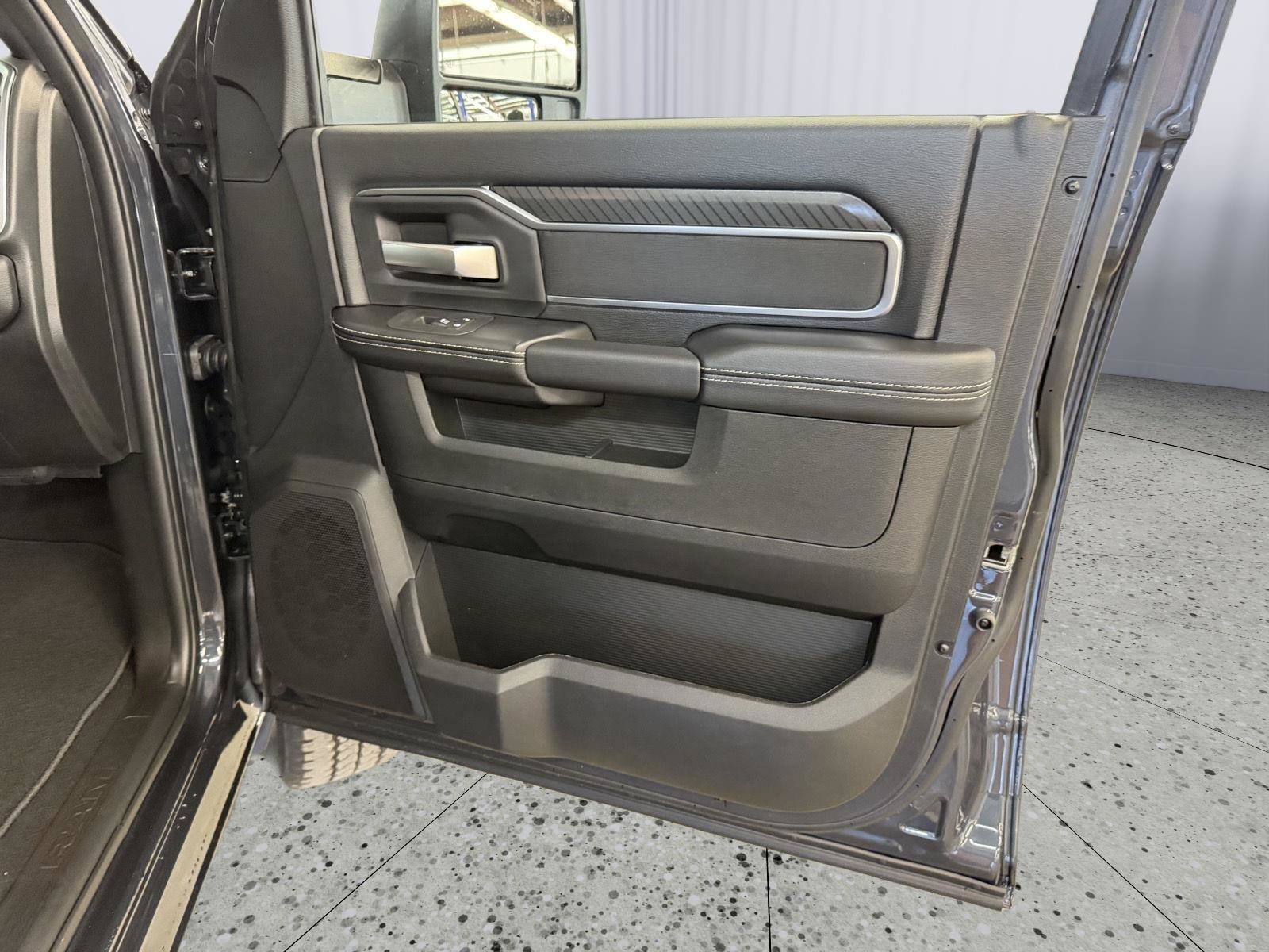 New 2026 RAM 2500 Big Horn AWD/4WD image 42
