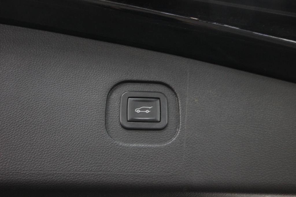 Used 2015 GMC Terrain SLT w/ Open Road Package AWD/4WD image 7