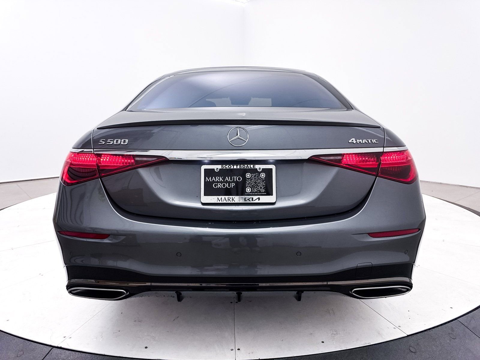 Used 2023 Mercedes-Benz S 500 4MATIC w/ AMG Line image 34