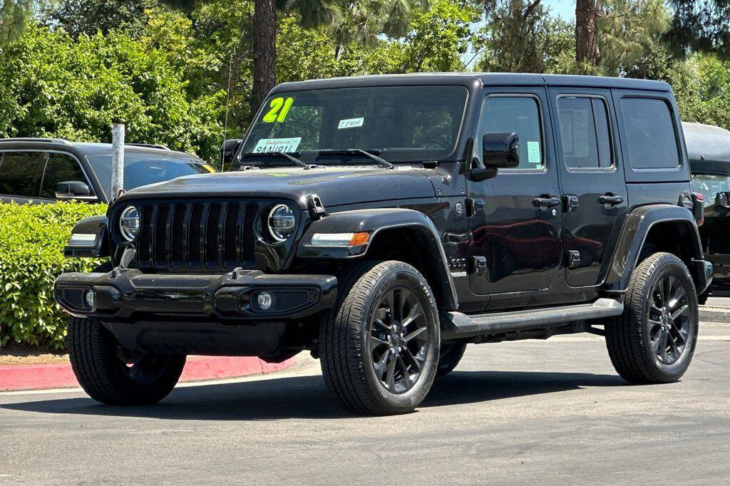 Used 2021 Jeep Wrangler Unlimited Sahara AWD/4WD image 8