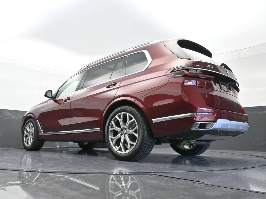 Used 2026 BMW X7 xDrive40i AWD/4WD image 28
