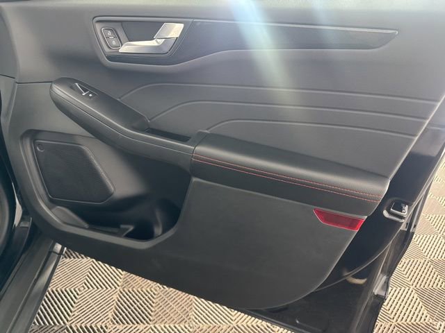 Used 2023 Ford Escape ST-Line w/ Tech Pack #1 image 27