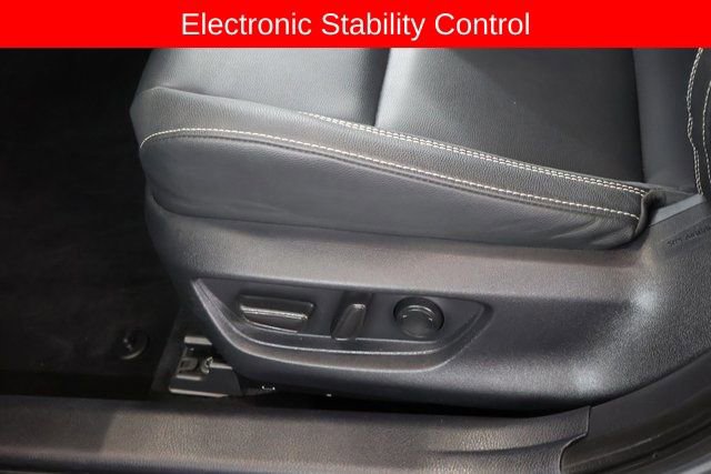 Used 2025 Toyota Camry SE image 15