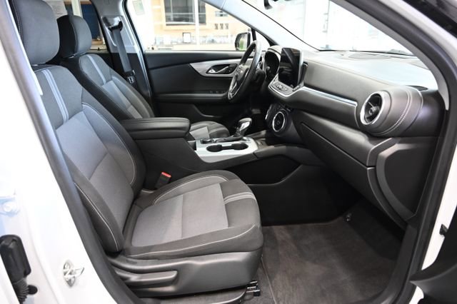 Used 2023 Chevrolet Blazer LT w/ Convenience Package image 10