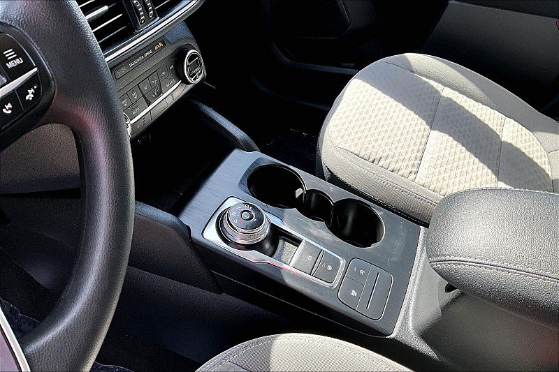 Used 2020 Ford Escape SE image 14