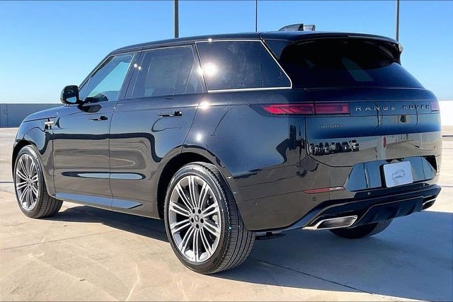 New 2025 Land Rover Range Rover Sport Dynamic SE image 3