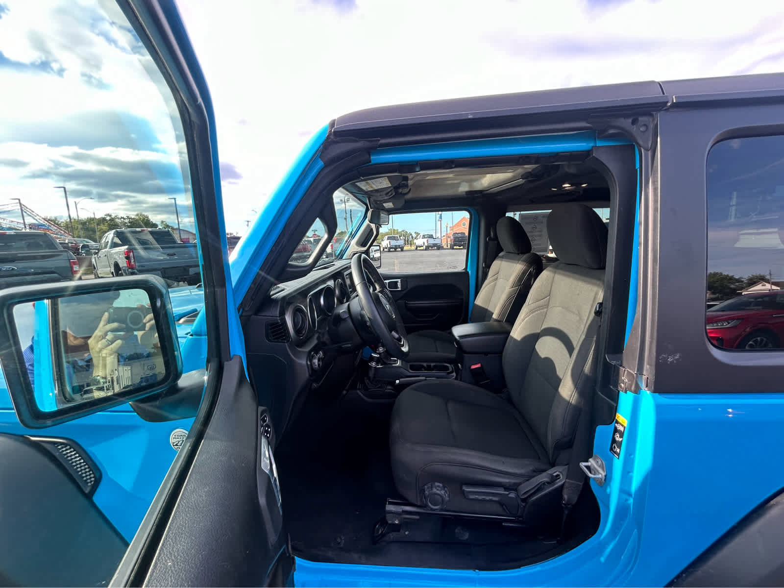 Used 2021 Jeep Wrangler Sport S image 12