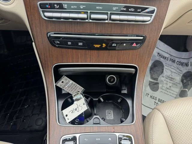 Used 2021 Mercedes-Benz GLC 300 4MATIC image 33