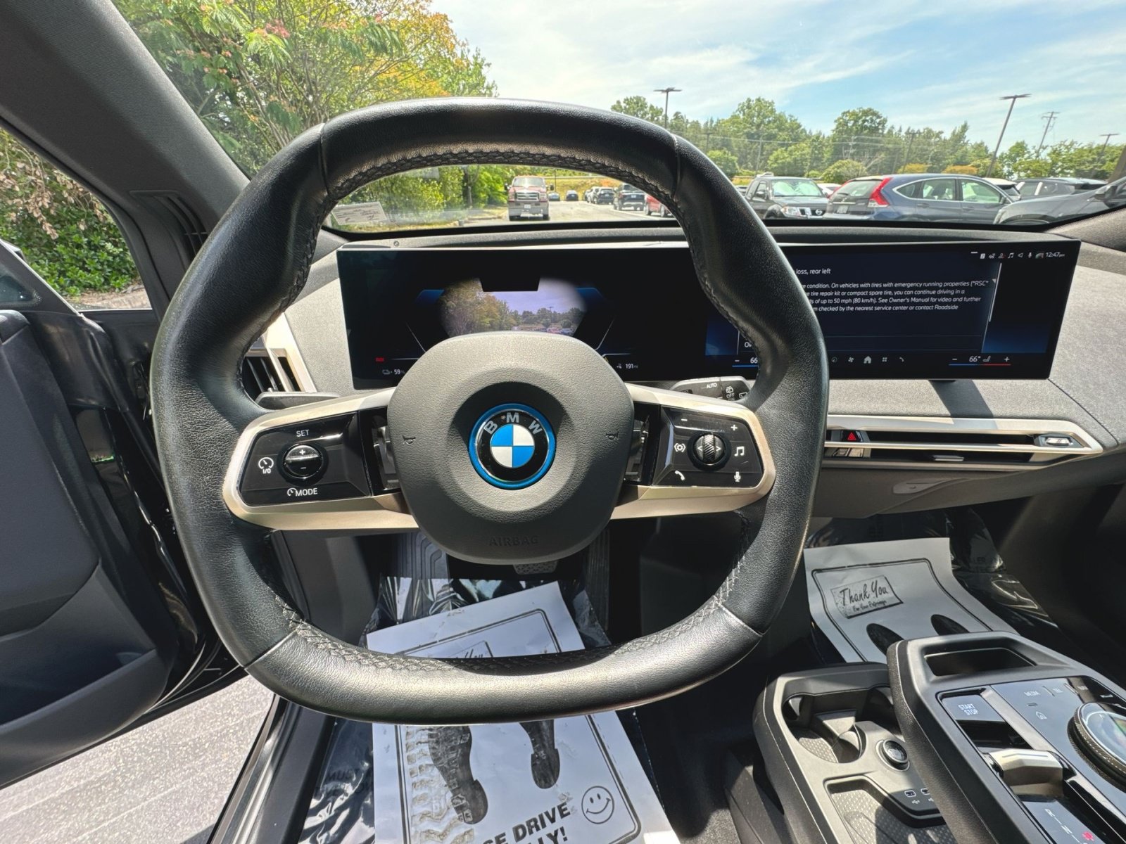 Used 2024 BMW iX xDrive50 w/ Premium Package AWD/4WD image 18