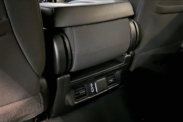 Used 2024 Chevrolet Silverado 1500 LT image 11