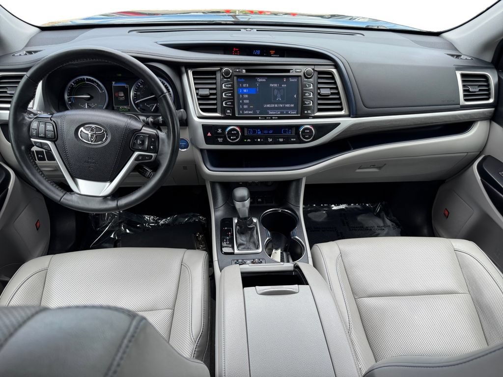 Used 2019 Toyota Highlander Limited Platinum AWD/4WD image 13