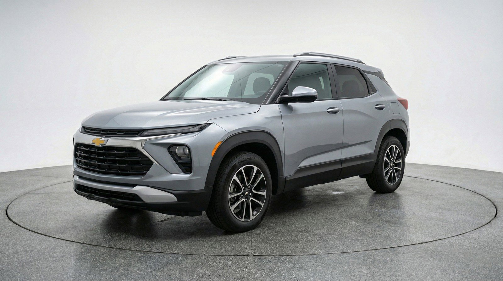 Used 2025 Chevrolet TrailBlazer LT image 3