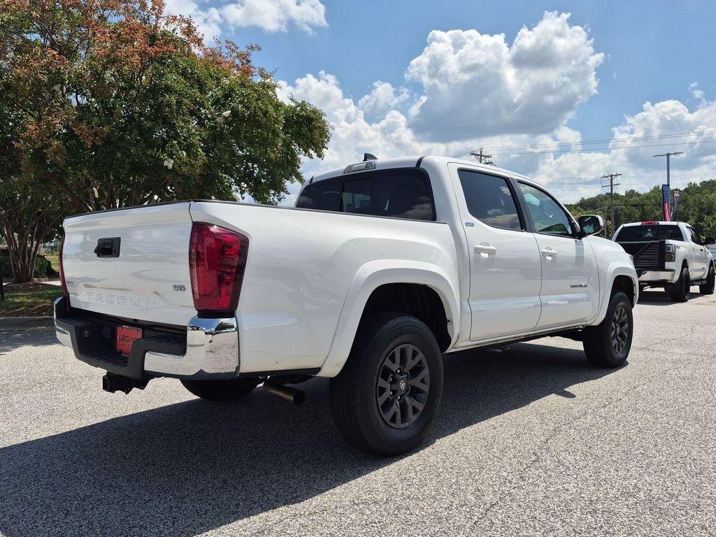 Used 2023 Toyota Tacoma SR5 RWD image 3