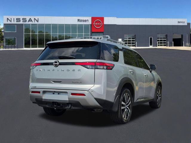 Certified 2025 Nissan Pathfinder Platinum FWD image 3