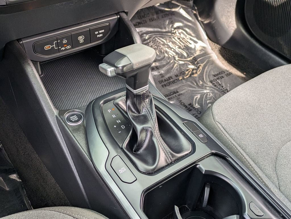 Used 2025 Kia K4 LXS image 17