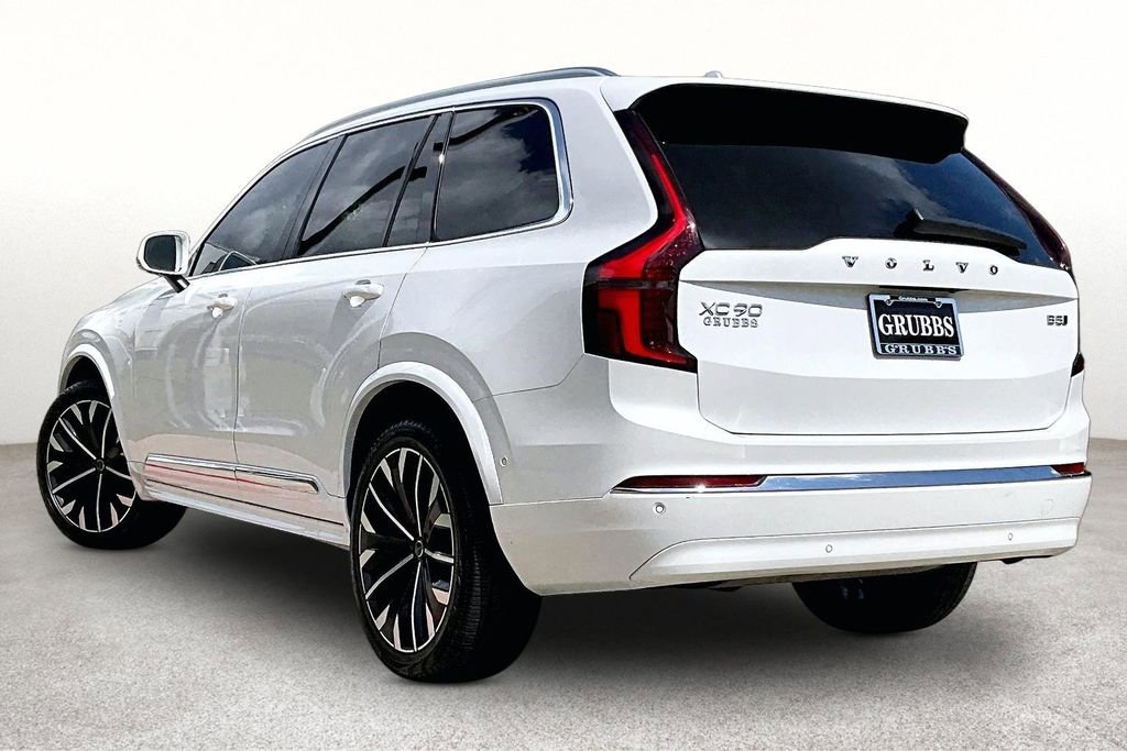Used 2025 Volvo XC90 B5 Plus image 16