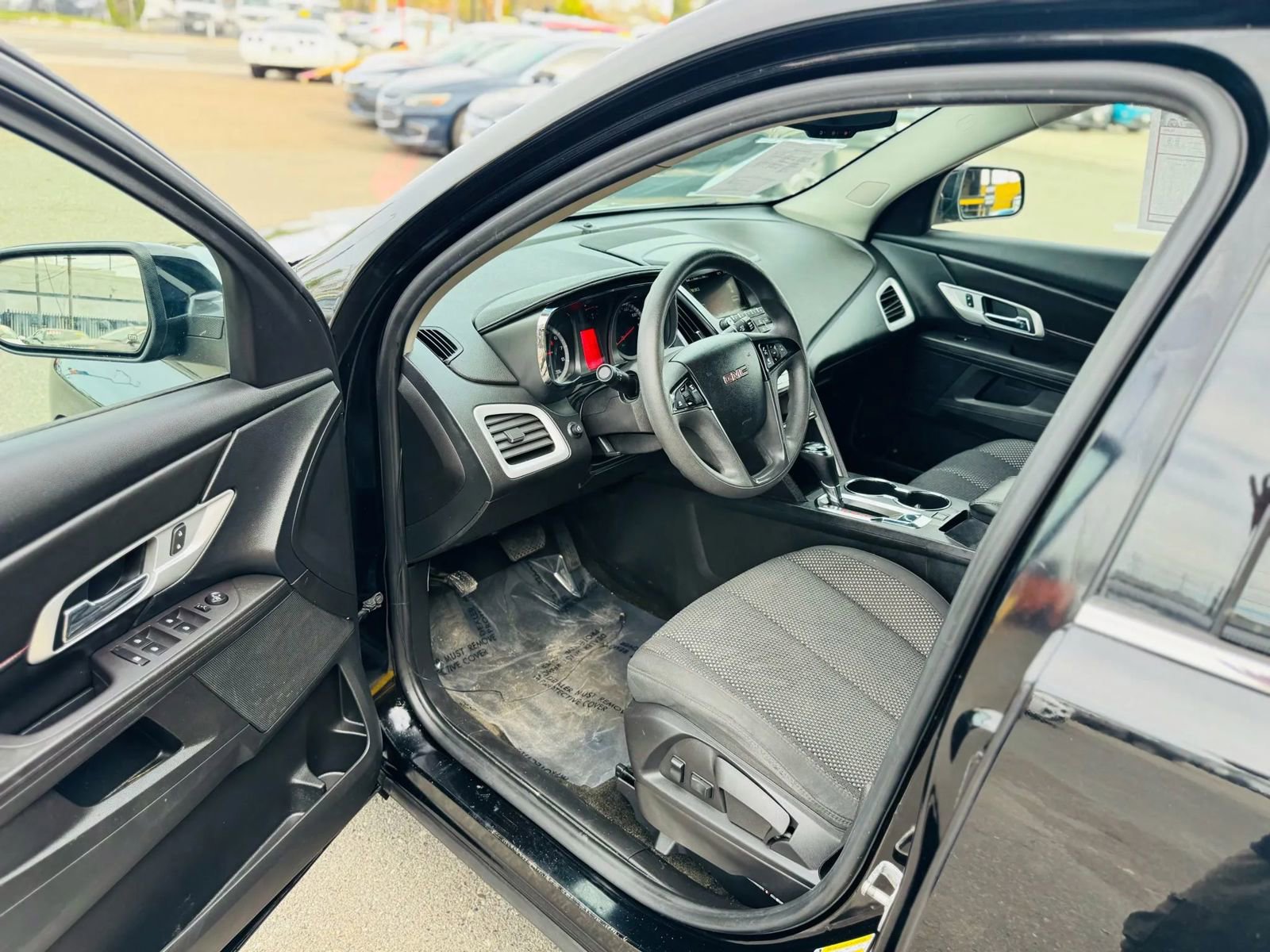 Used 2017 GMC Terrain SLE image 8