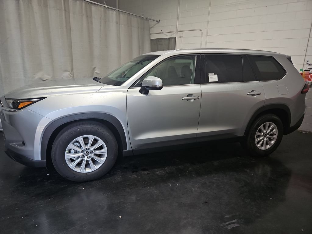New 2026 Toyota Grand Highlander XLE FWD image 4