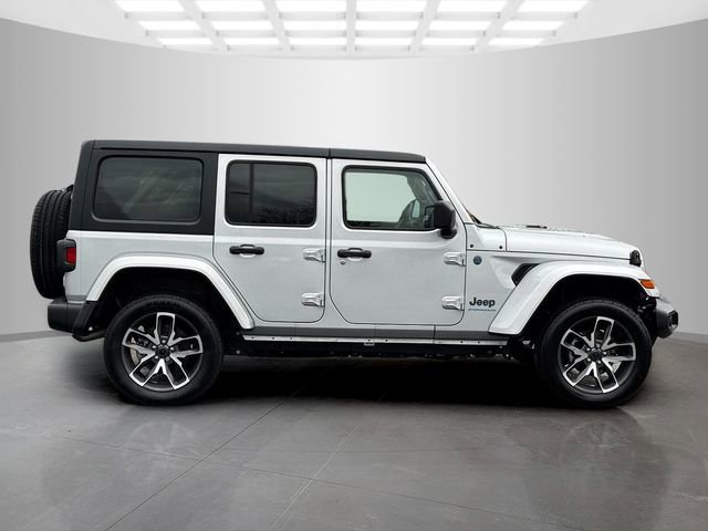 Used 2024 Jeep Wrangler Unlimited w/ Convenience Group image 8