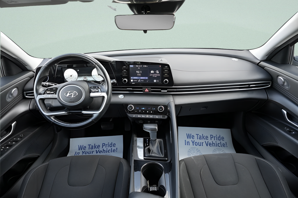 Certified 2021 Hyundai Elantra SEL w/ Convenience Package FWD image 16