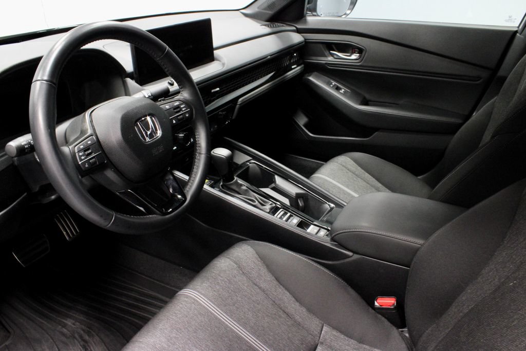Used 2025 Honda Accord Sport image 22