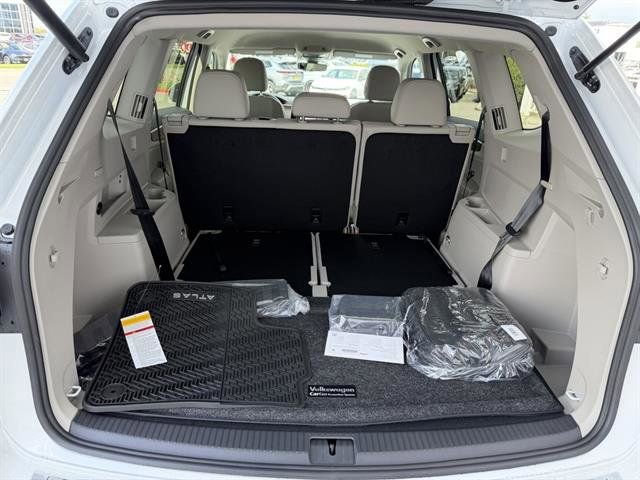 New 2026 Volkswagen Atlas SE image 29