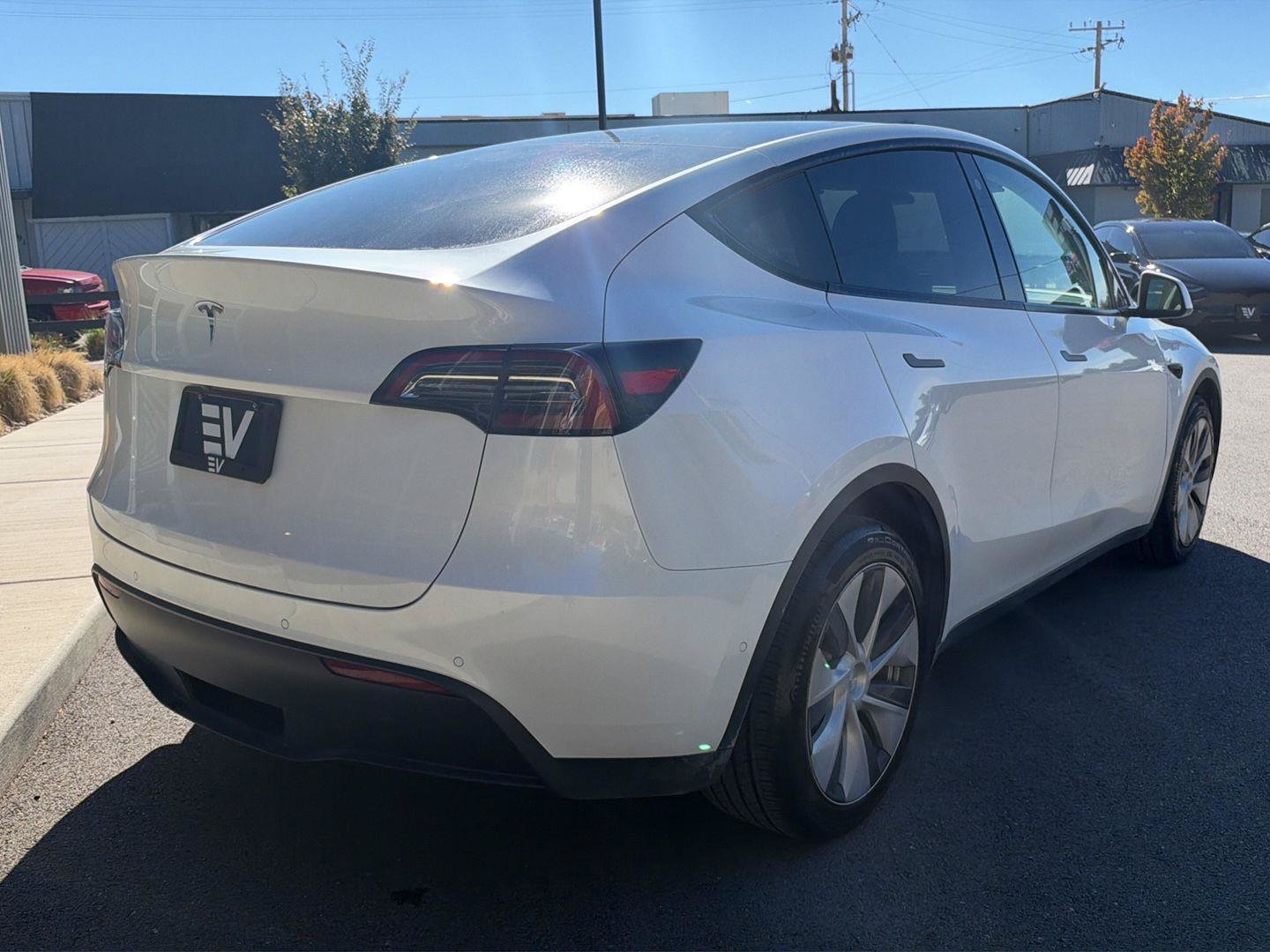 Used 2021 Tesla Model Y Long Range AWD/4WD image 8