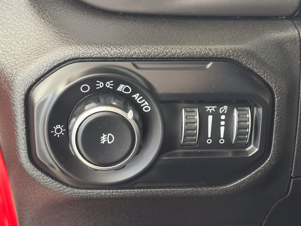 Used 2019 Jeep Wrangler Unlimited Sport S AWD/4WD image 26